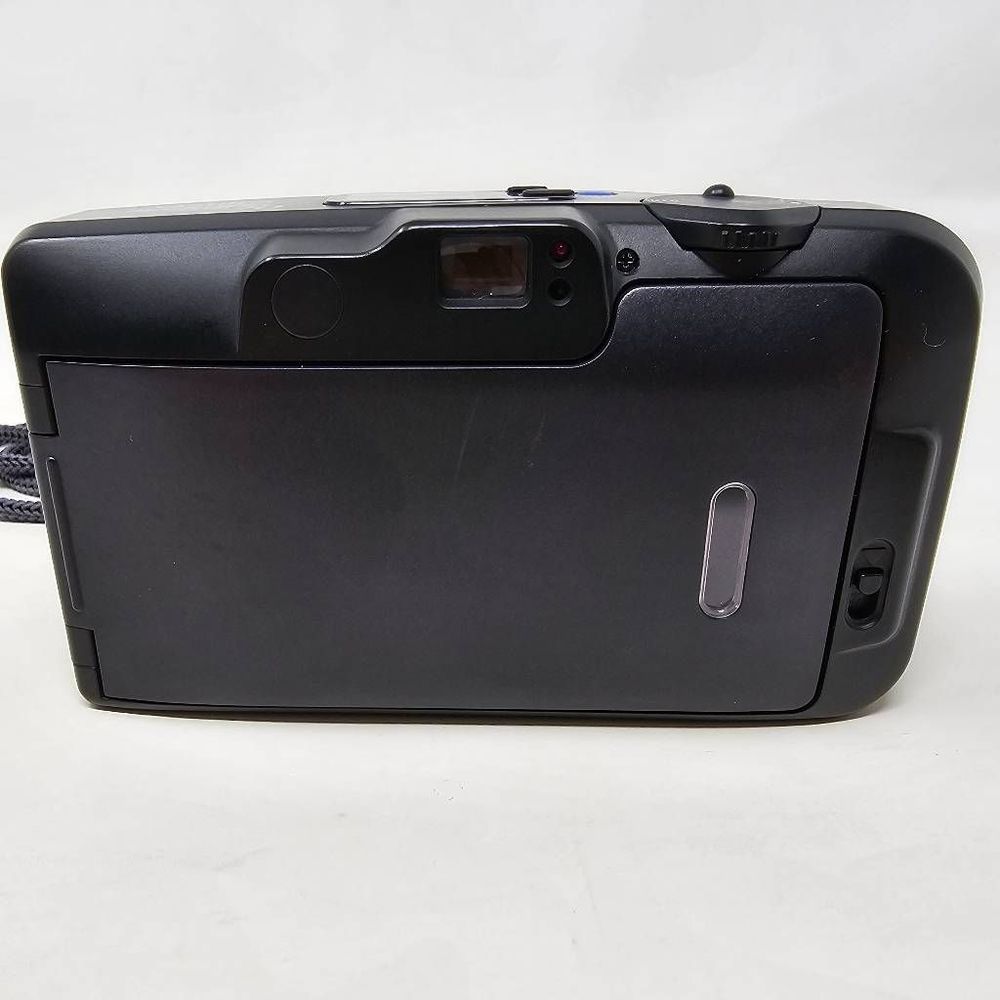 YASHICA KYOCERA MICROTEC ZOOM70 POINT AND SHOOT COMPACT 35MM CAMERA NEW BATTERY - Picture 4 of 9